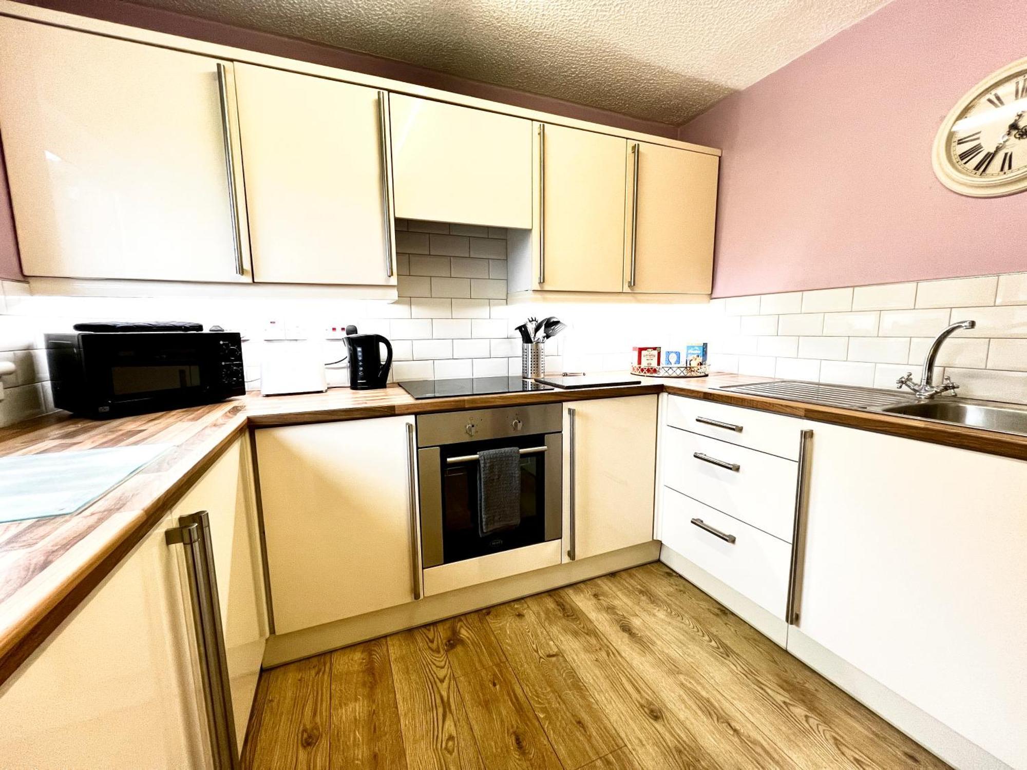 Ground Floor Flat With Free Parking & Wifi Apartment Glasgow Exterior photo